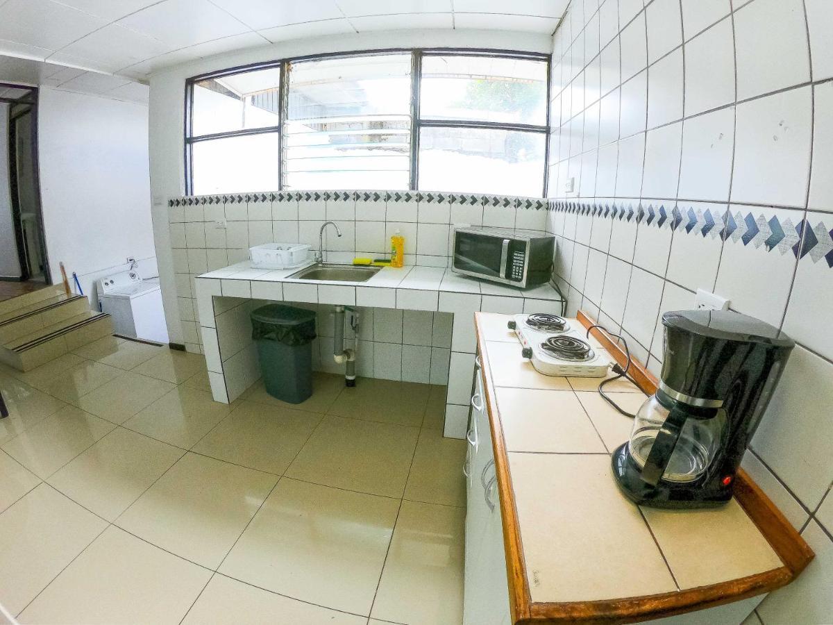 5 Min From The Airport - Perfect Stop Alajuela Exterior photo
